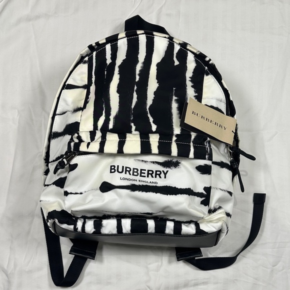 [BAG] BURBERRY Watercolour Econyl Backpack | Black White Tie-Dye Designer Luxury - Picture 4 of 12